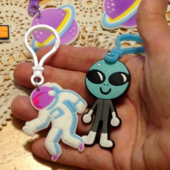 Back to School or Party Favors, Set of 12 new kid's backpack accessories - Picture 5 of 5